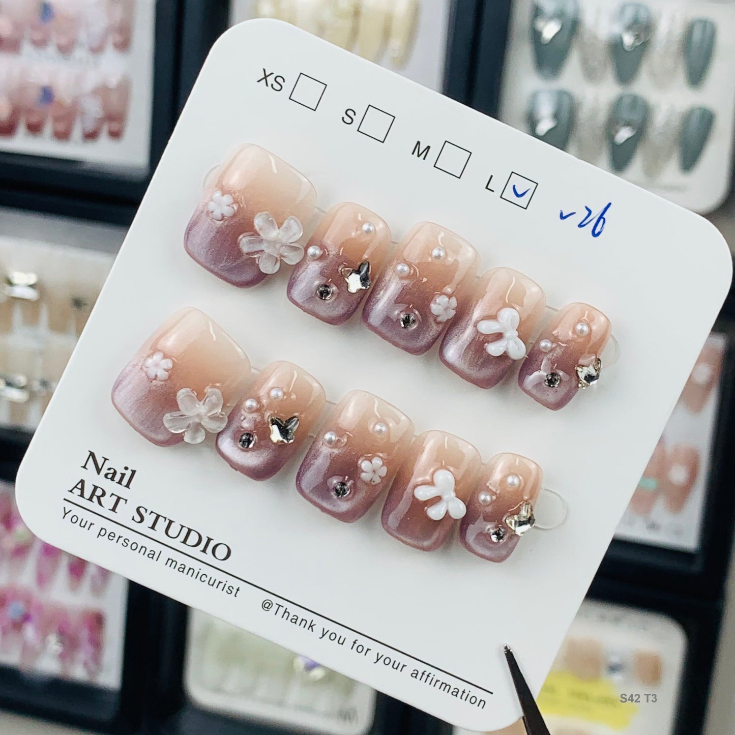 S42 T3 press on nails