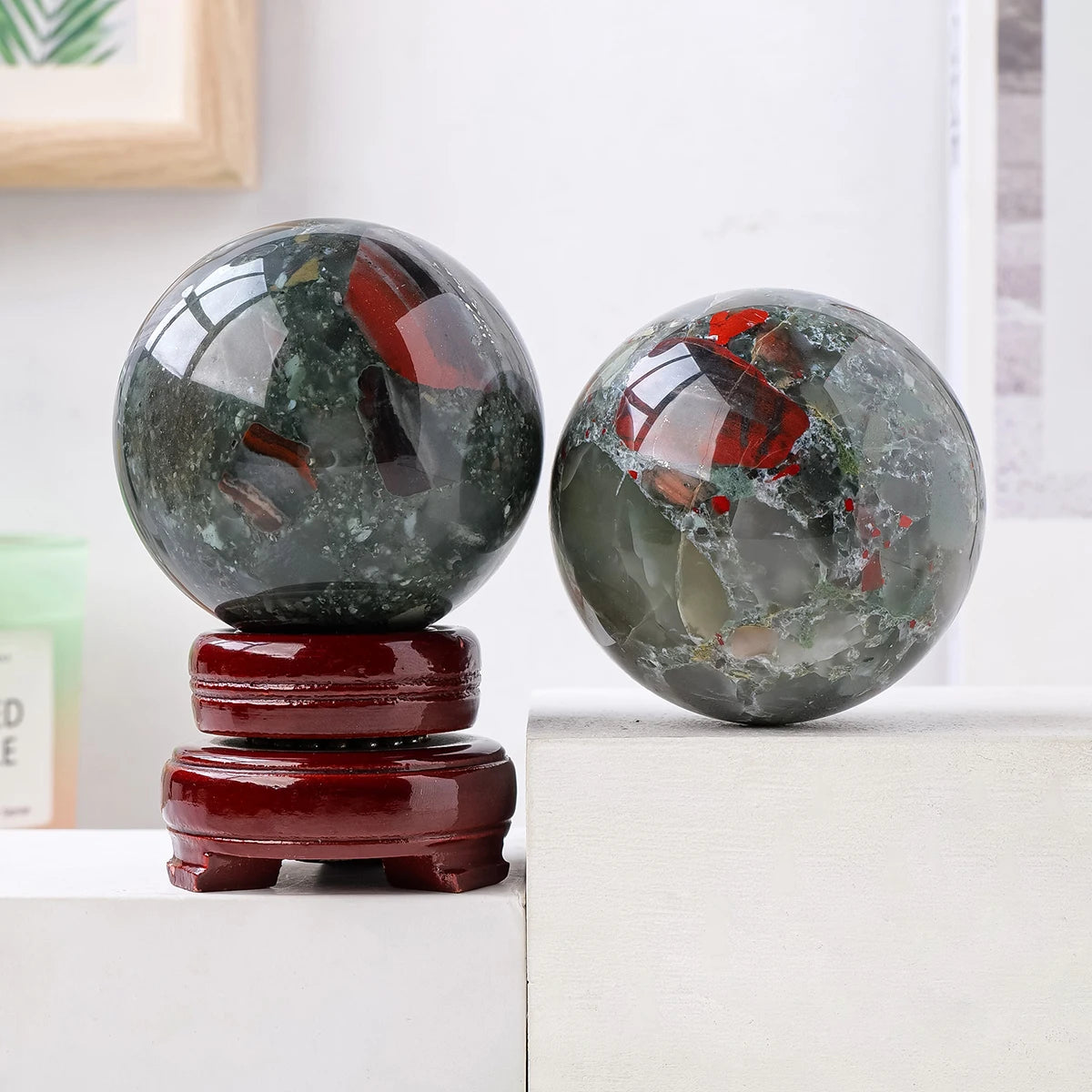 Wholesale Natural Relief Crystal Ball African Blood Stone Sphere Crystal Crafts Decoration